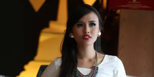 Kompak Bareng Ipar, Nita Sofiani Kalap Belanja di Mall Delhi