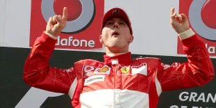 Kondisi Michael Schumacher Mulai Membaik, Tetapi Masih Kritis