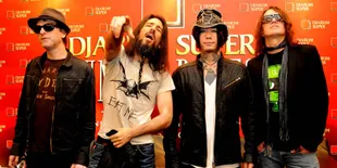 Konser Guns N Roses Ditunda, Penonton Kecewa