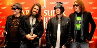 Konser Guns N' Roses Tertunda Karena Sting?