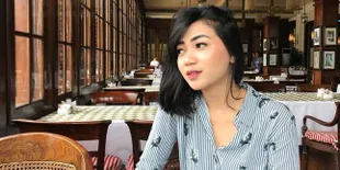 Kontrak Habis, Cyndyana Lorens Adik Kriss Hatta Pamit Jadi Pramugari Garuda