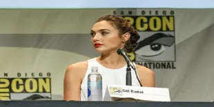 Kontroversi Muncul Setelah Gal Gadot Dipilih Bintangi Film 'CLEOPATRA'