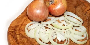 Kreasi Camilan dari Bawang Bombay: Gurih, Renyah, dan Bikin Nagih!