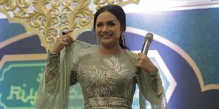 Krisdayanti Beri Keputusan, Tak Akan Berhenti Nyanyi Meski Lolos ke Senayan