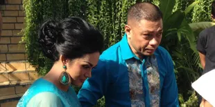 Krisdayanti - Raul Hampir Gagal Mudik ke Jakarta, Mengapa?