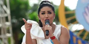 Krisdayanti: Ternyata Pak Ahok Sering Berangkatin Haji