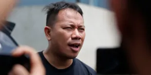 Kronologi Perseteruan Vicky Prasetyo dan Mantan Istri, Berawal Dari Hutang dan Cuekin Anak