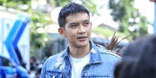 Kronologi Pertemuan Rezky Aditya dan W, Tinggal Bareng Tanpa Pernikahan?