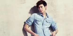 Kuatkan Iman, Lee Jong Suk Menggoda Maksimal!