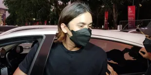 Kubur Cita-cita Jadi Pesepak Bola Profesional, Billy Syahputra: Impossible Ya