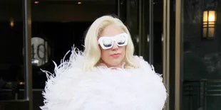 Lady Gaga Ajak Produsernya Nyanyi Bareng