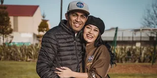 Lagu Glenn Fredly 'Romansa Ke Masa Depan', Karya Terakhirnya yang Penuh Makna - Persembahkan untuk Istri Tercinta