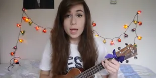 Lagu 'Roar' Katy Perry Versi Ukulele? Gak Kalah Keren!