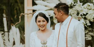 Lahiran Anak Pertama, Mutia Ayu Istri Glenn Fredly Pamerkan Senyum Bahagia Pasca Persalinan