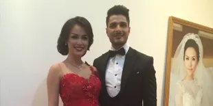 Lamar Nita Sofiani, Vin Rana Usung Keluarga Langsung Dari India