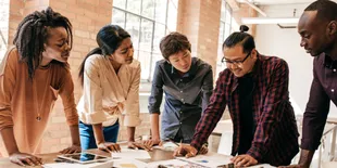 Langkah Awal Menuju Kesuksesan, Panduan Bisnis Pemula dari Nol!