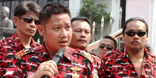 Laskar Ki Kusumo Bantu Tim SAR Korban Banjir Jakarta