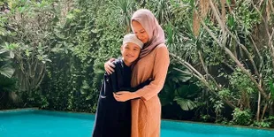 Lebaran Kedua Tanpa Ashraf, BCL Nyekar Ditemani Noah dan Ungkap Rindu