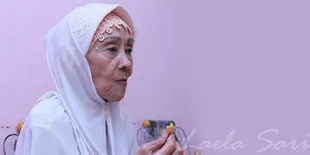 Lebaran, Laela Sari Masih Kuat Masak Sendiri