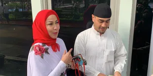 Lebaran Pertama Sebagai Pasangan Suami Istri, Ferry Irawan Bahagia Sampai Terharu dan Venna Melinda Banyak yang Berbeda