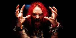 Lebih Dekat Dengan Max Cavalera