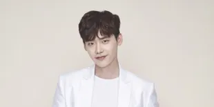 Lee Jong Suk Berikan Alasan Mengapa Jarang Main Drama Bertema Kolosal