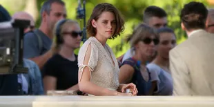Lelah &#38; No Make Up, Ini Wajah Asli Kristen Stewart Saat Syuting