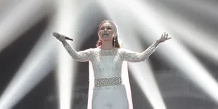 Lelang Lagu di Konser Tribute Ivo Nilakreshna, Afgan dan Rossa Kumpulkan Ratusan Juta Rupiah