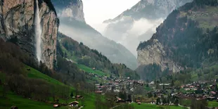 Lembah Menakjubkan dengan 72 Air Terjun