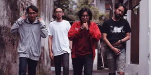 Lewat Album 'NIRMANA', Hoolahoop Ciptakan Genre Baru &#38; Sebar Kampanye Anti Hoax