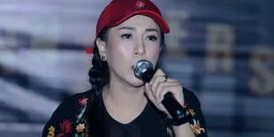 Lewat Single 'Langsung Ke Pelaminan', Nabila Gomes Berikan Kode Untuk Kaum Lelaki