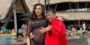 Liburan Bareng, Hotman Paris Mengaku Naksir Millendaru