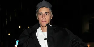 Liburan Mesra, Justin Bieber - Sofia Richie Tertangkap Ciuman Hot