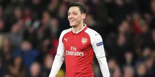 Lombok Diguncang Gempa, Pesepakbola Mesut Oezil Berikan Doa