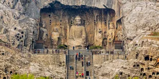Longmen Grottoes, Candi Budha di Tanah Tiongkok