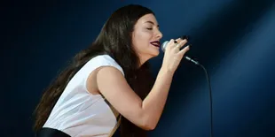 Lorde: Aku Ingin Orang-Orang Berhenti Dengarkan Laguku!