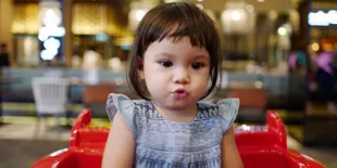 Lucunya Baby Gempi Saat Pamer Mata Genit, Nggemesin Abis!