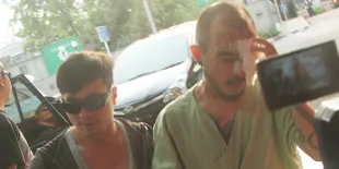 Luka Sembuh, Pelaku Penyiraman Berry Saint Loco Belum Tertangkap