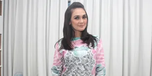 Luna Maya: Menutupi Penyakit Terbaik Untuk Olga