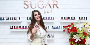 Luna Maya Tak Ingin Wanita Hanya Bisa Mengurusi Masalah Dapur