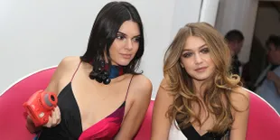 Lutut Kendall Jenner & Gigi Hadid Menghilang Gara-Gara Photoshop