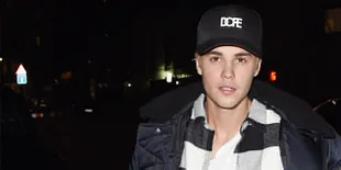 Macho, Justin Bieber Pamer ABS dan Tattoo Baru