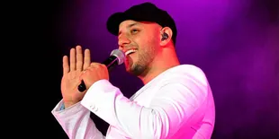 Maher Zain Menyapa Dengan Permainan Piano