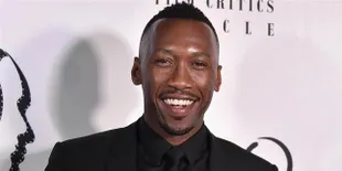 Mahershala Ali Sukses Jadi Aktor Muslim Pertama Yang Menang Oscar