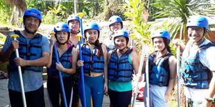 Main Air Jadi Liburan Keluarga yang Dipilih Puti Guntur Soekarno!