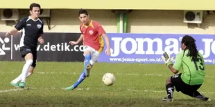 Main Bola di Bulan Puasa, Vicky Nitinegoro: Ini Lebih Capek!