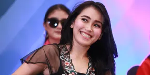 Main Film dan Dikabarkan Dekat Dengan Boy William, Begini Komentar Ayu Ting Ting