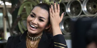 Makanan Untuk Saipul Jamiell Habis, Fitri Carlina Bahagia