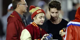 Makin Intim, Miley Cyrus - Patrick Schwarzenegger Super Mesra