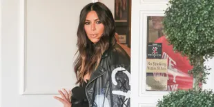 Makin Seksi Usai Melahirkan, Kim Kardashian Pamer Body Killer